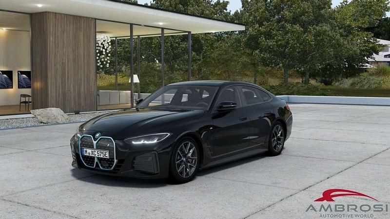 Nuova BMW i4 M Sport 250 kW (340 CV) 2025 Nero Berlina