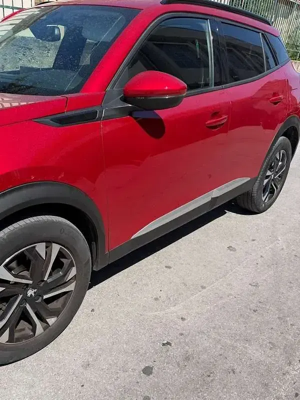 Usata Peugeot 2008 Active 131 CV (96 kW) 2022 SUV