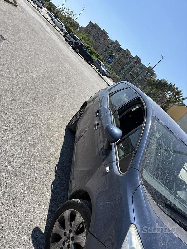 Usata Opel Meriva 2011 Monovolume