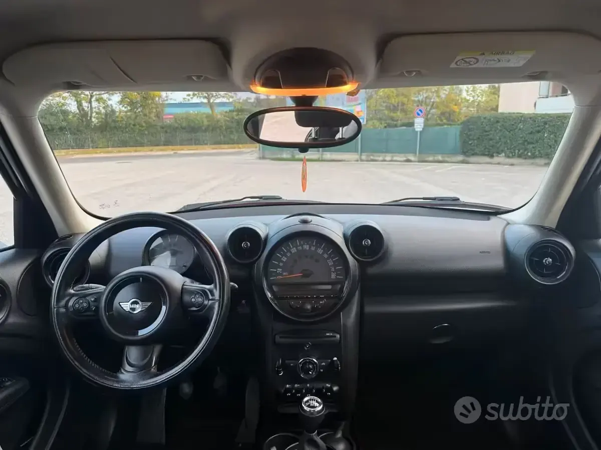 Usata Mini ONE 90 CV (66 kW) 2014 Utilitaria