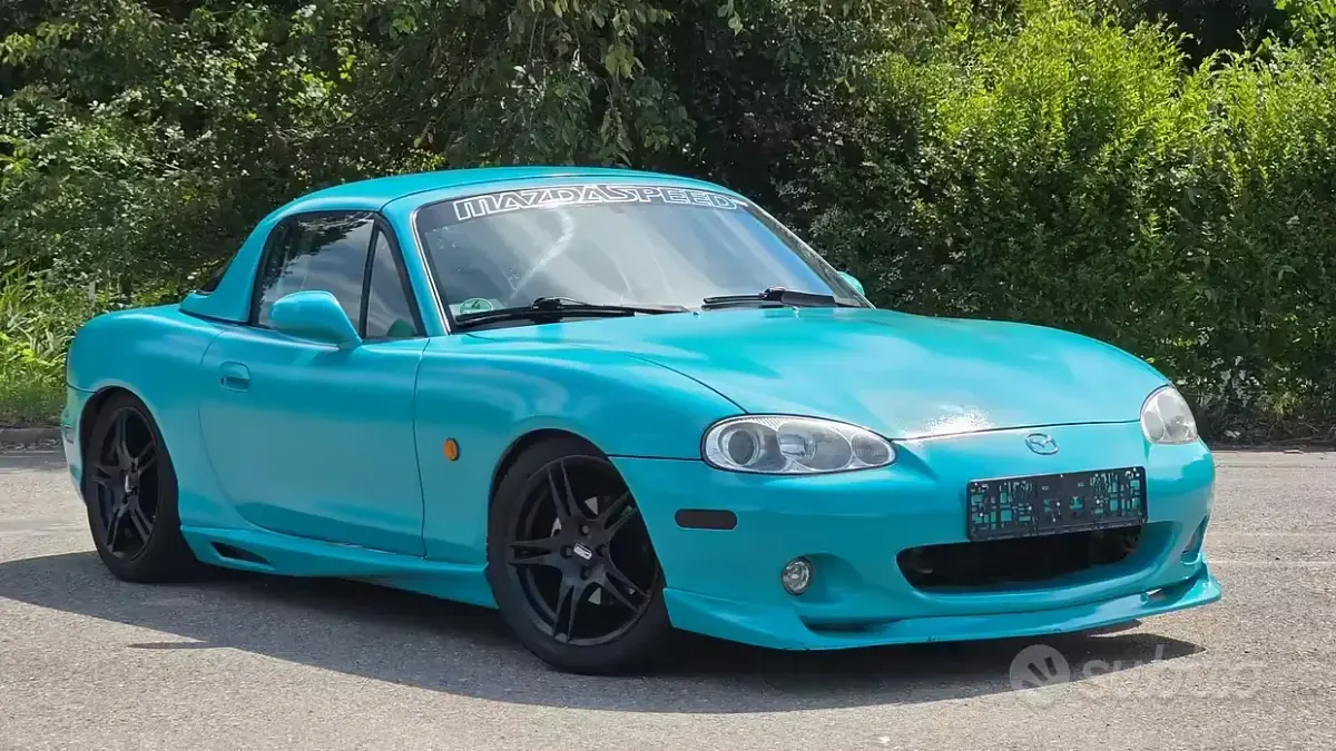 Usata Mazda MX5 110 CV (80 kW) 2002 Blu Cabrio