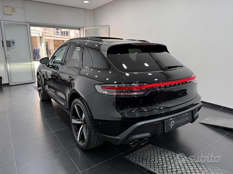 Usata Porsche Macan Chrono 265 CV (194 kW) 2022 Nero SUV