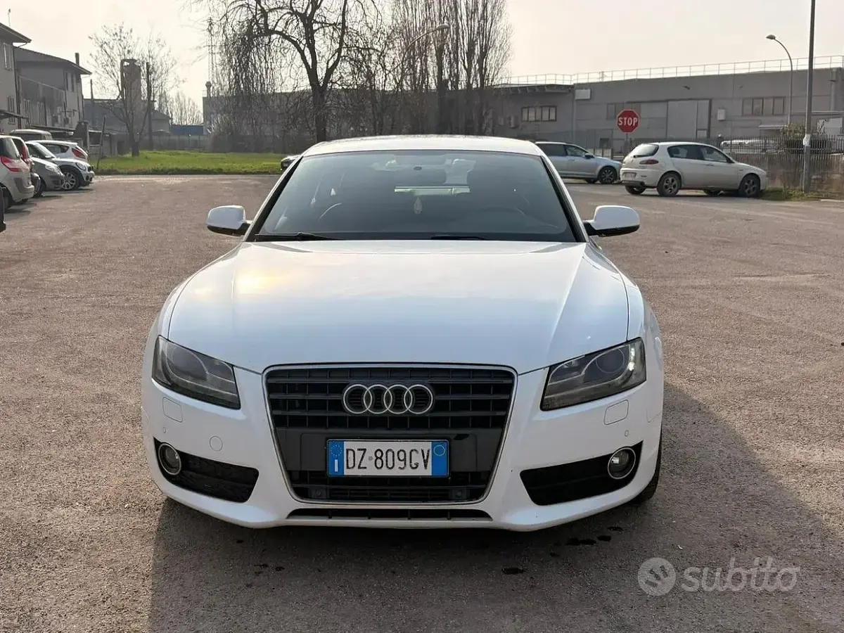 Usata Audi A5 Advanced 190 CV (139 kW) 2010 Bianco Coupé