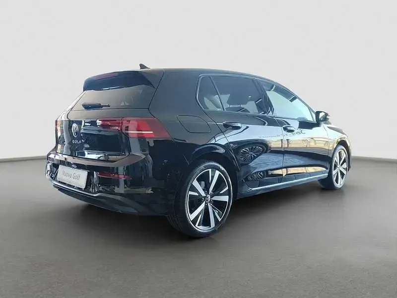 Nuova VW Golf VIII Edition 150 CV (110 kW) 2026 Nero Utilitaria