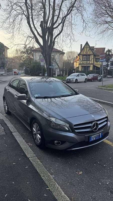 Usata Mercedes A180 Executive 122 CV (89 kW) 2012 Berlina