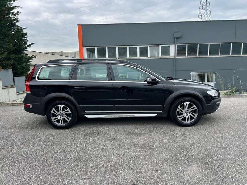 Usata Volvo XC70 Summum 181 CV (133 kW) 2014 Nero SUV