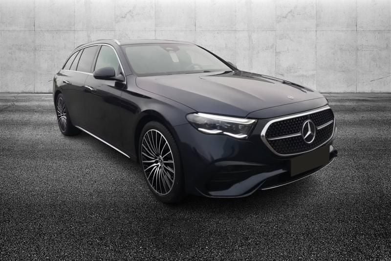 Usata Mercedes E220 Advanced Plus 197 CV (144 kW) 2024 Blu metallizzato Station wagon
