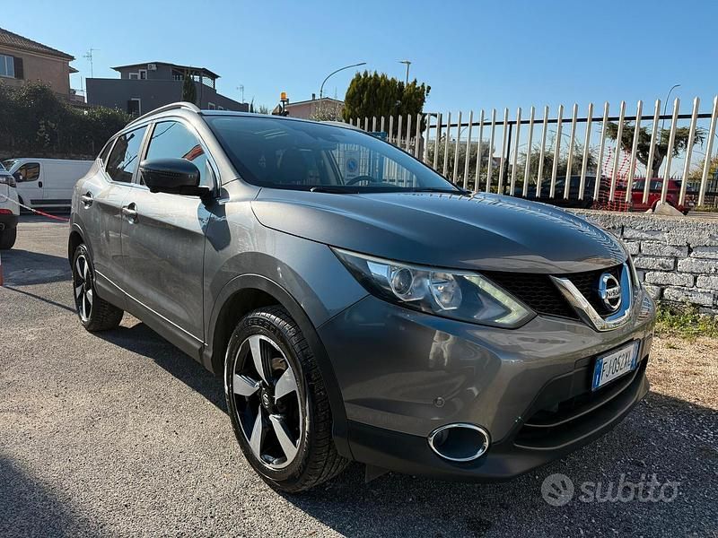 Usata Nissan Qashqai Tekna 110 CV (80 kW) 2017 Grigio SUV
