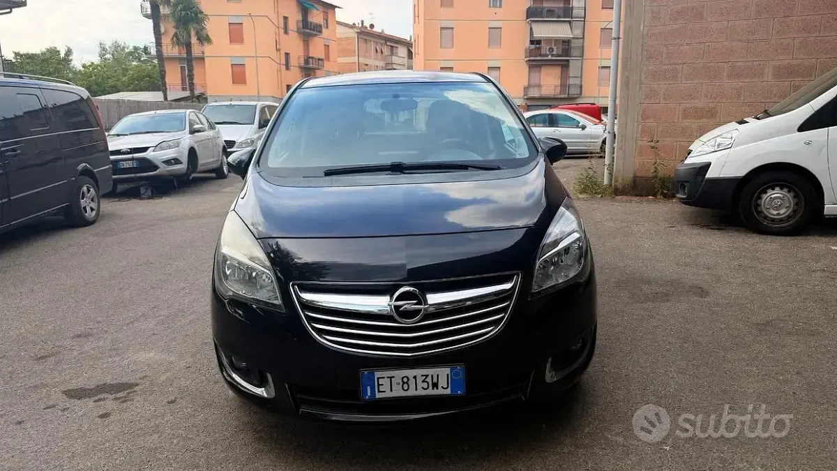 Usata Opel Meriva Cosmo 120 CV (88 kW) 2014 Nero Monovolume