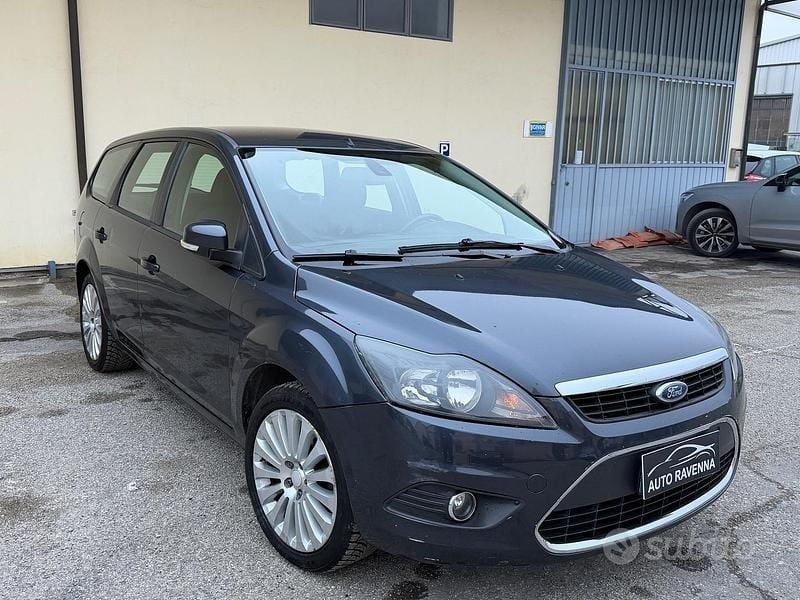 Usata Ford Focus Titanium 110 CV (80 kW) 2009 Grigio Station wagon