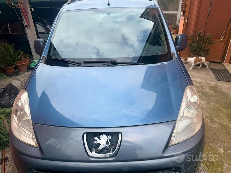 Usata Peugeot Partner 92 CV (67 kW) 2011 Blu Monovolume