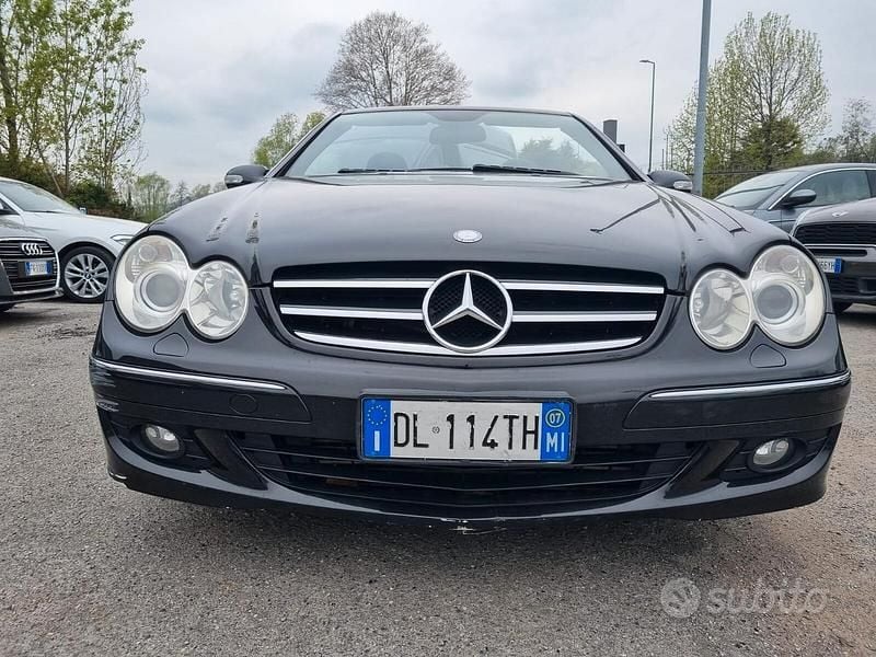 Usata Mercedes CLK320 Elegance 225 CV (165 kW) 2007 Nero Cabrio