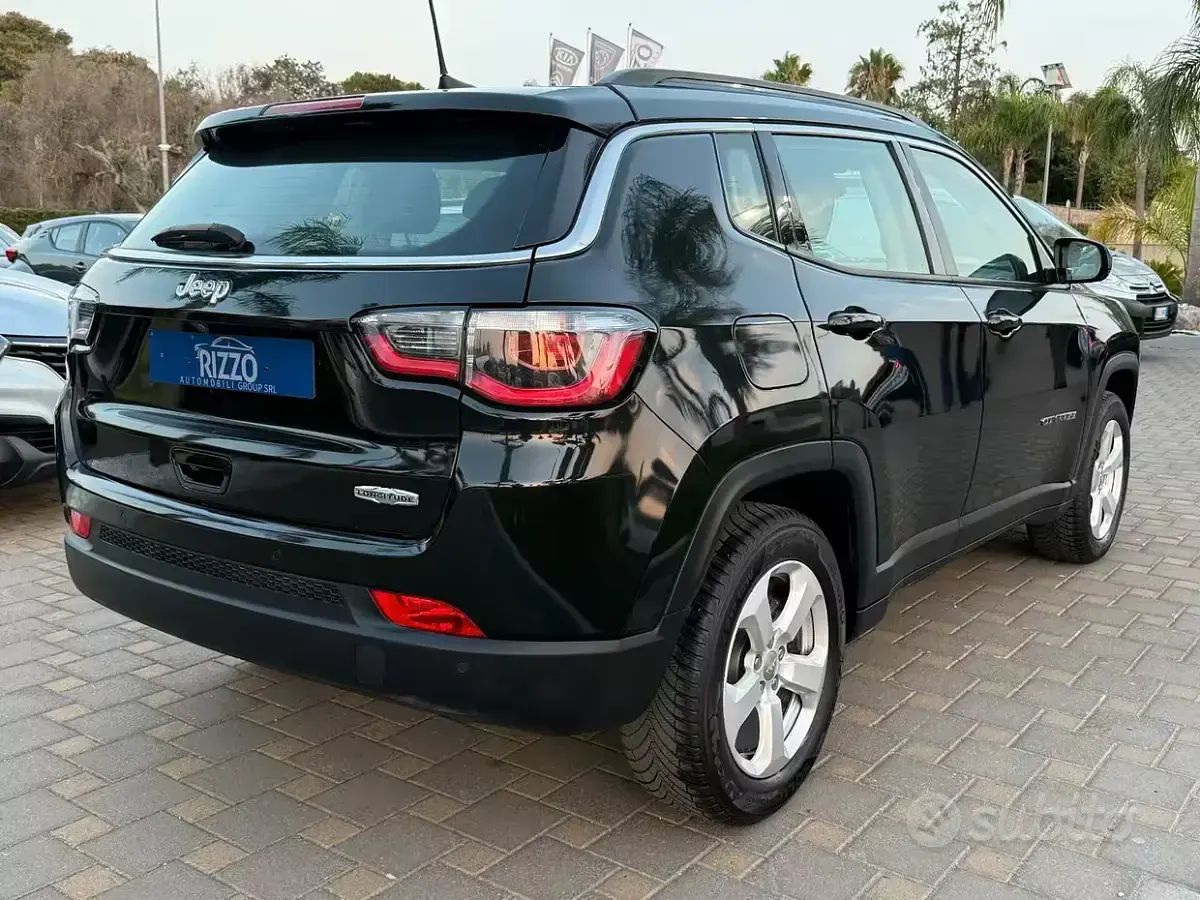 Usata Jeep Compass Limited 120 CV (88 kW) 2017 Nero SUV