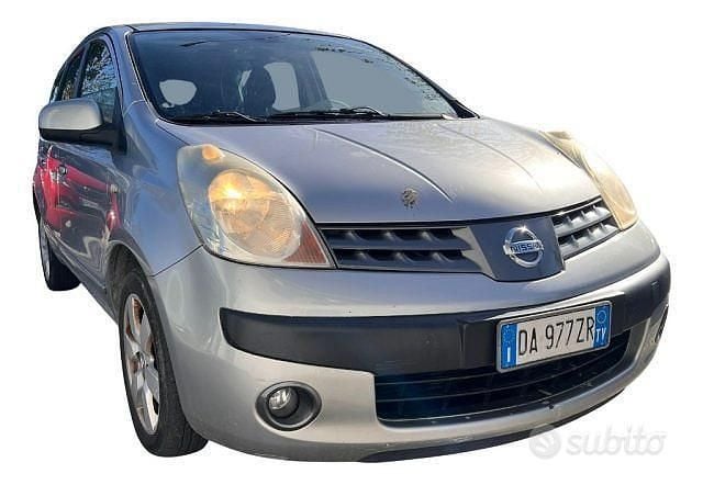 Usata Nissan Note Tekna 86 CV (63 kW) 2006 Grigio Monovolume