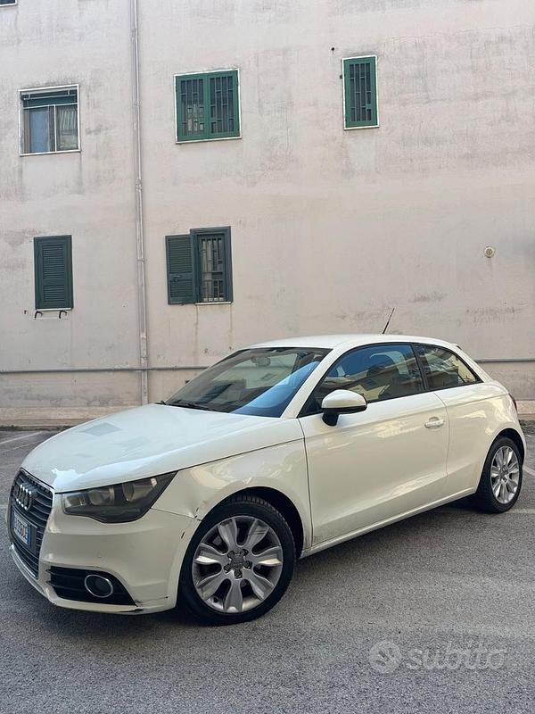 Usata Audi A1 105 CV (77 kW) 2010 Bianco Utilitaria