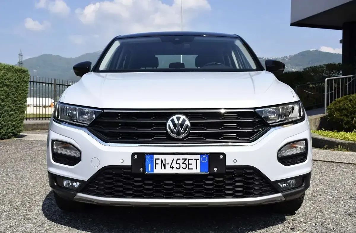 Usata VW T-Roc Style 116 CV (85 kW) 2018 Bianco / tetto nero SUV