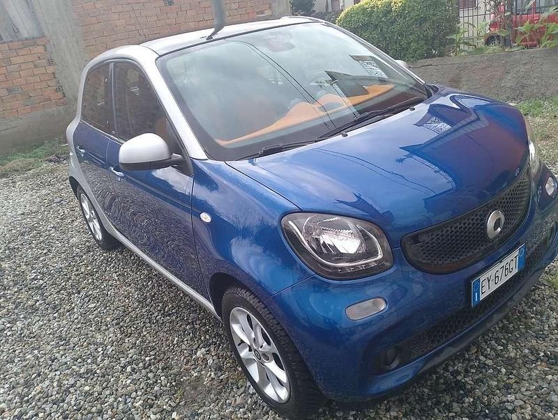 Usata Smart ForFour 71 CV (52 kW) 2015 Utilitaria