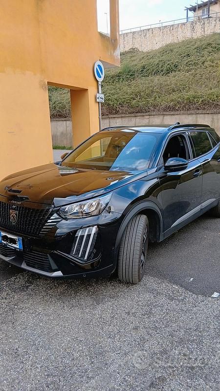 Usata Peugeot 2008 Allure 130 CV (95 kW) 2024 Nero SUV
