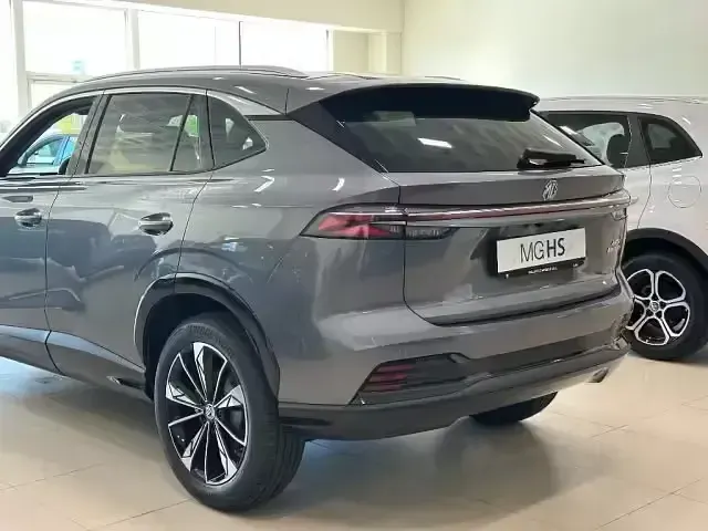Nuova MG HS Comfort 142 CV (104 kW) 2026 Grigio SUV