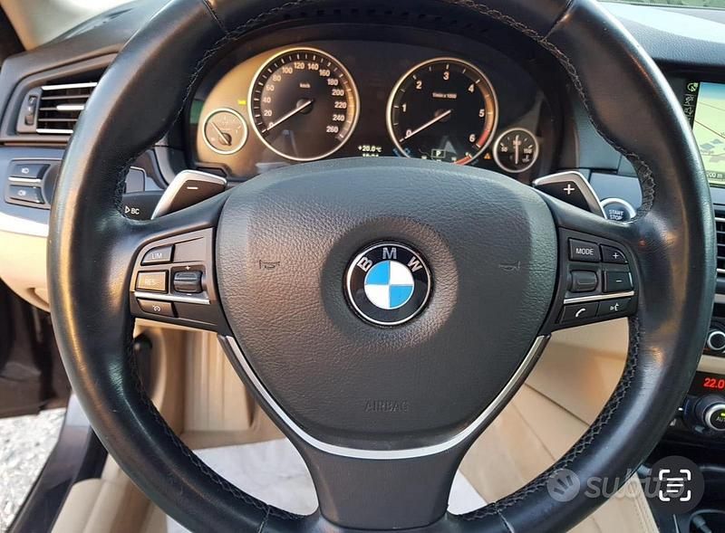 Usata BMW 525 Luxury Line 218 CV (160 kW) 2013 Marrone Station wagon