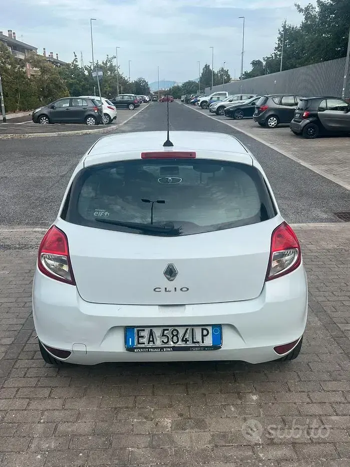 Usata Renault Clio IV 58 CV (42 kW) 2013 Bianco Berlina