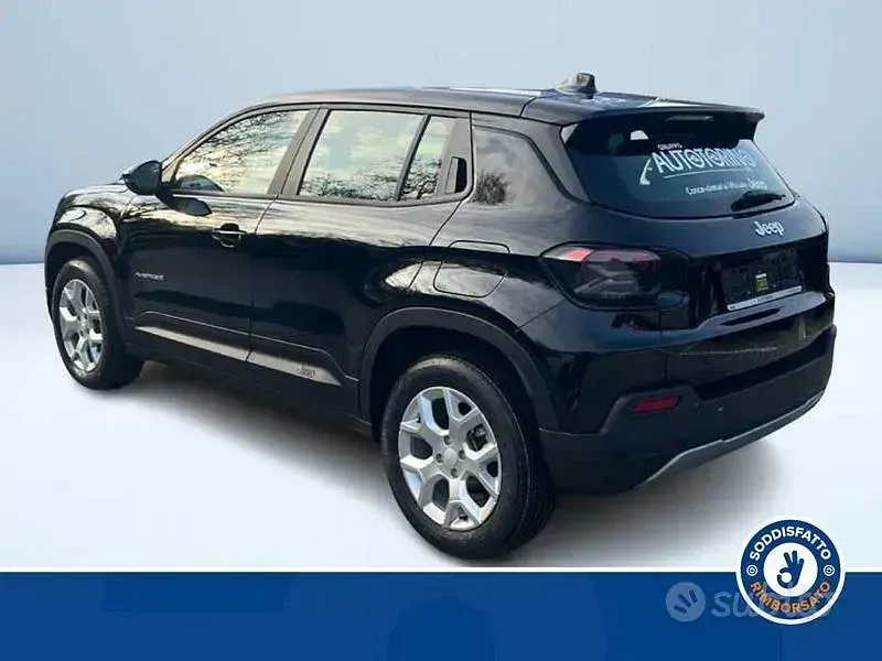 Usata Jeep Avenger Altitude 100 CV (73 kW) 2025 Nero metallizzato SUV