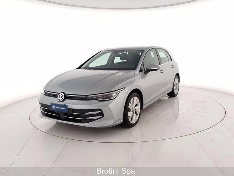 Usata VW Golf VIII Style 150 CV (110 kW) 2025 Grigio metallizzato Utilitaria