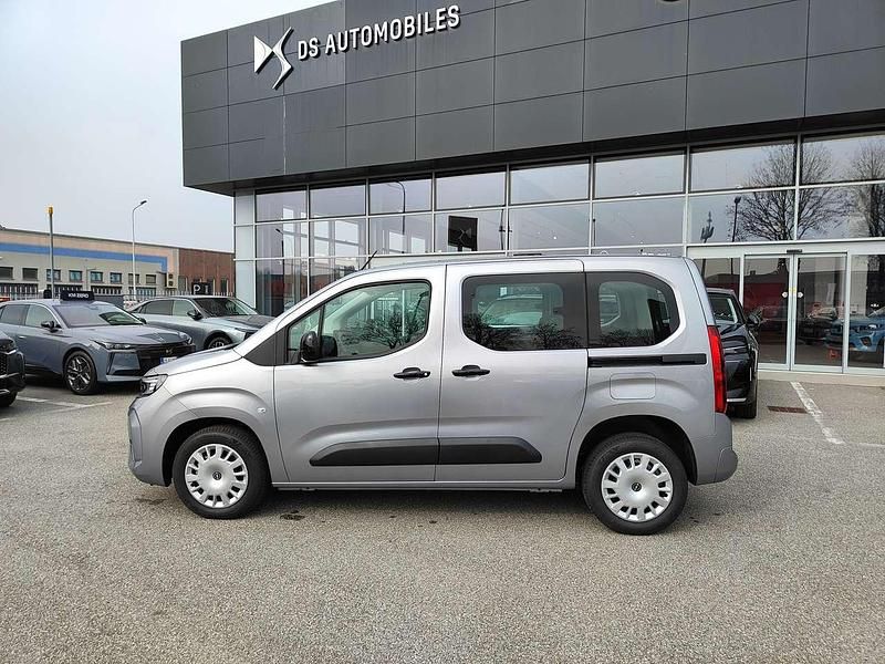 Nuova Opel Combo Life Edition+ 101 CV (74 kW) 2025 Kontrast grey Furgone
