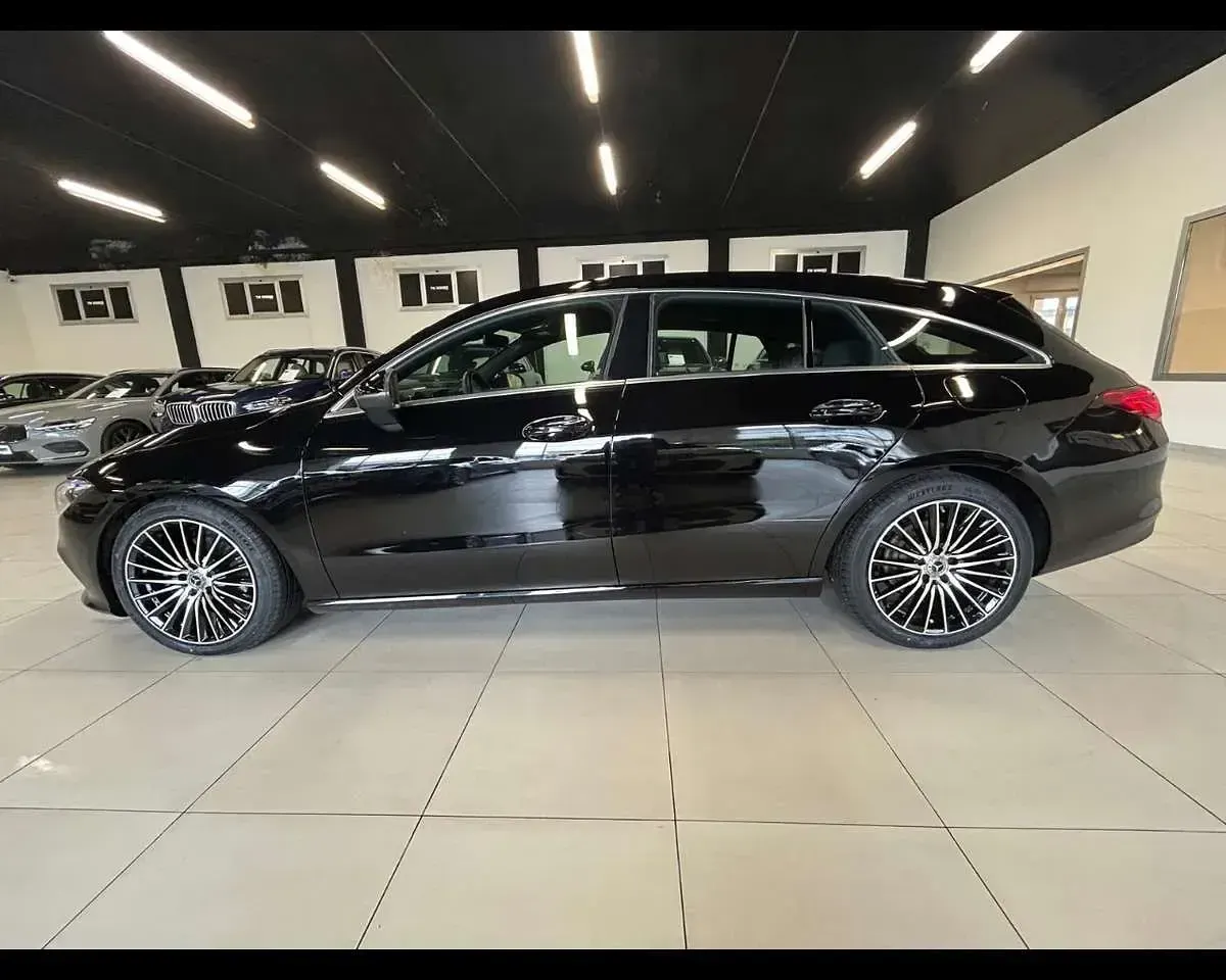 Usata Mercedes CLA200 Shooting Brake Business 150 CV (110 kW) 2022 Nero Station wagon