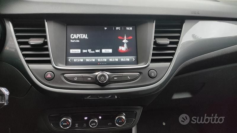 Usata Opel Crossland X Ultimate 120 CV (88 kW) 2022 Grigio SUV