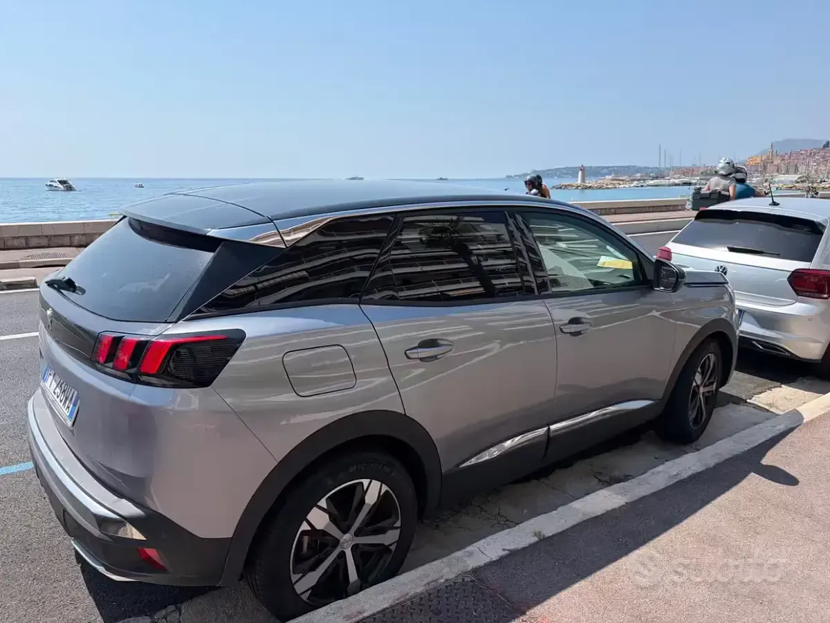 Usata Peugeot 3008 131 CV (96 kW) 2020 Grigio SUV