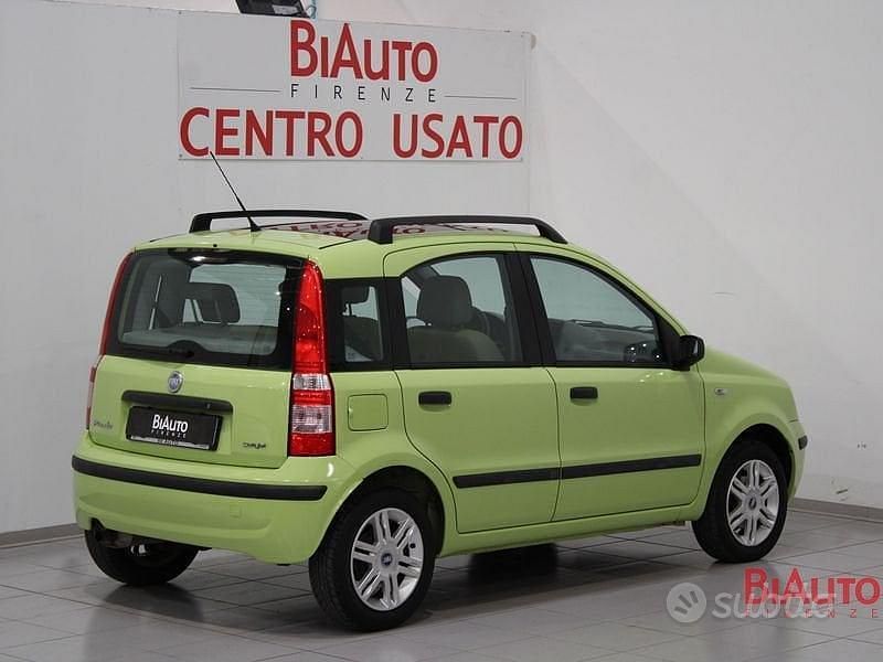 Usata Fiat Panda Emotion 74 CV (54 kW) 2006 Berlina