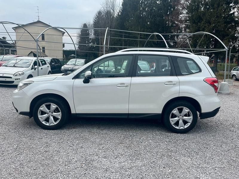 Usata Subaru Forester Trend 147 CV (108 kW) 2014 Bianco SUV