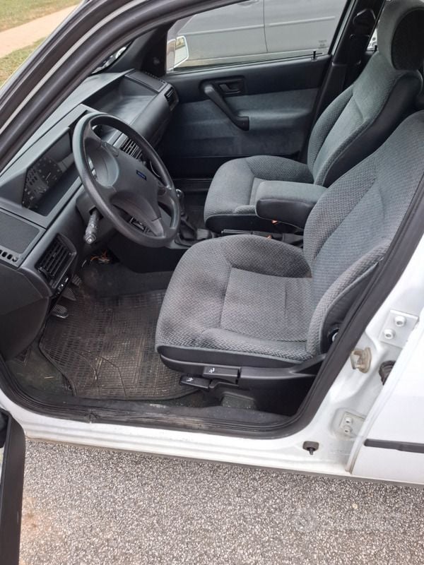 Usata Fiat Tipo 76 CV (55 kW) 1995 Bianco Utilitaria