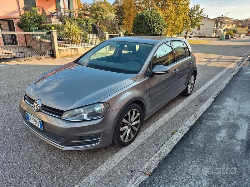 Usata VW Golf VII Highline 110 CV (80 kW) 2016 Grigio Berlina