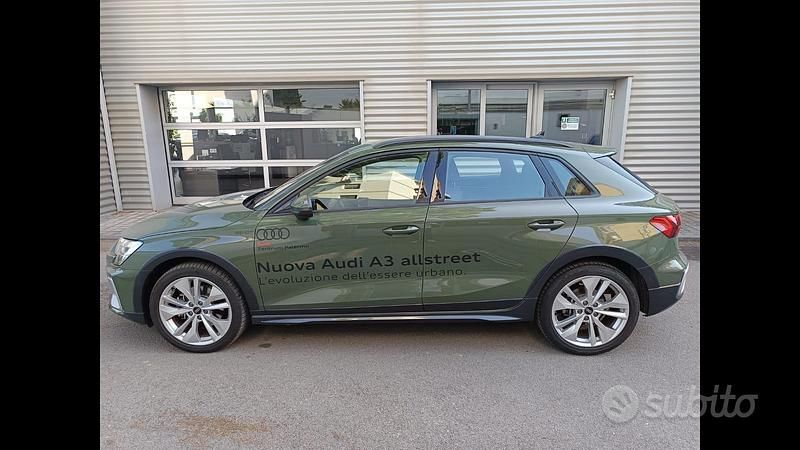 Usata Audi A3 Comfort 150 CV (110 kW) 2024 Verde Berlina