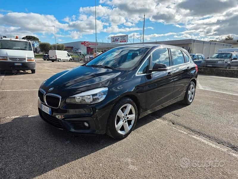Usata BMW 216 Active Tourer Sport Line 116 CV (85 kW) 2016 Blu Monovolume