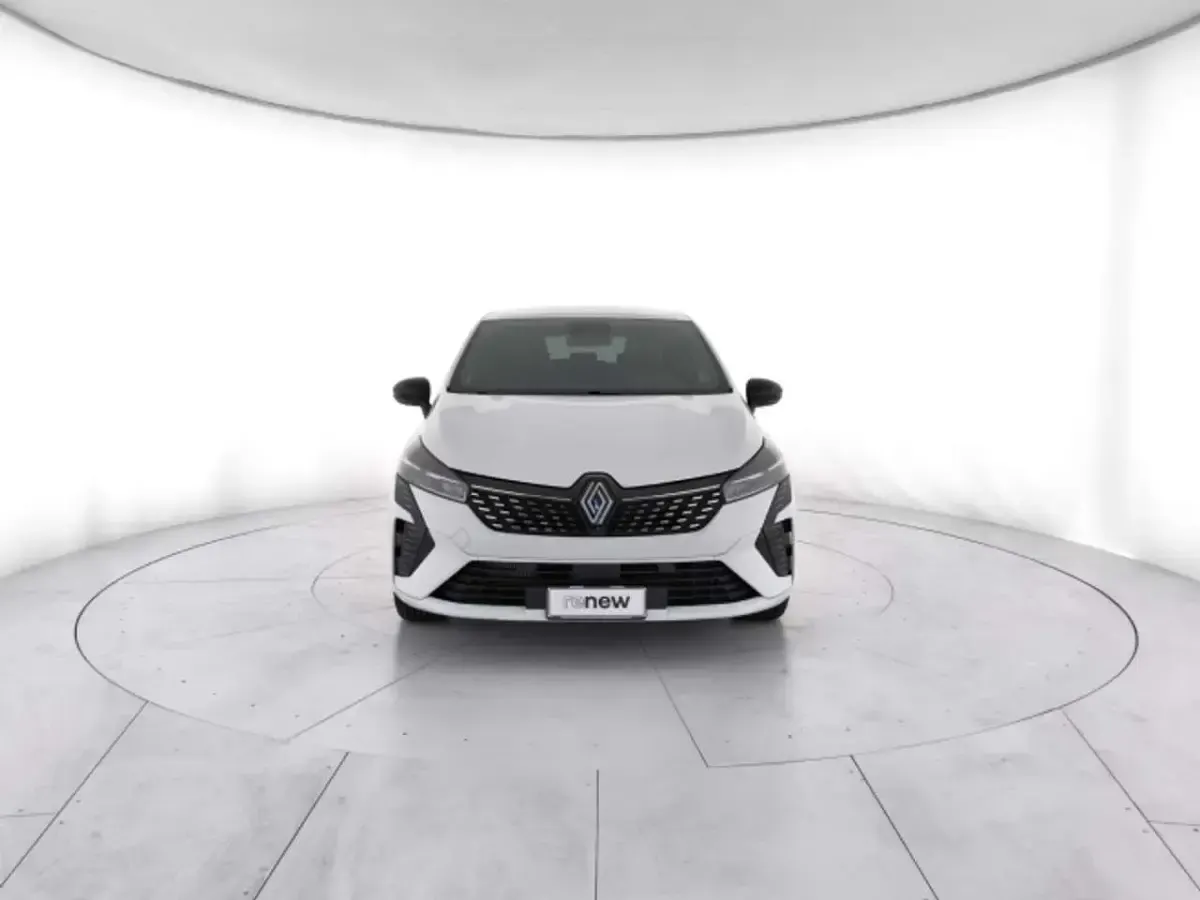 Usata Renault Clio V Techno 91 CV (66 kW) 2024 Bianco ghiaccio Berlina