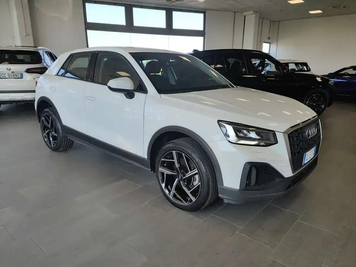 Usata Audi Q2 150 CV (110 kW) 2022 Bianco SUV