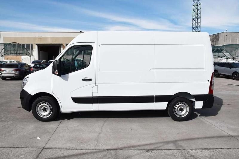 Usata Nissan Interstar Acenta 135 CV (99 kW) 2024 Mineral white Furgone