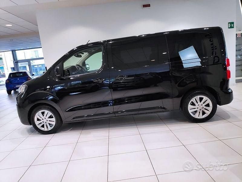 Nero Usata 2020 Peugeot Traveller Active Monovolume | 21.700 € (Super prezzo) - Immagine 1/4