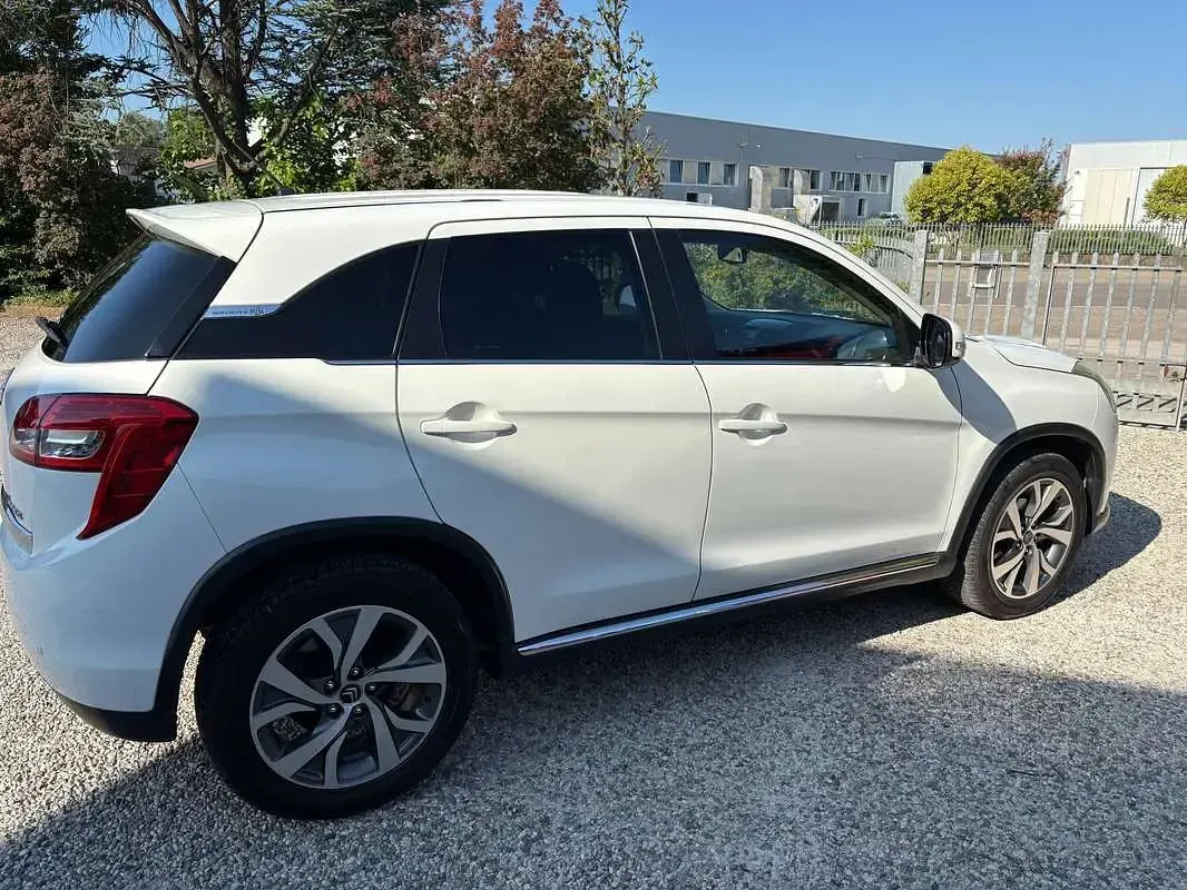 Usata Citroën C4 Aircross Seduction 114 CV (83 kW) 2013 Bianco SUV