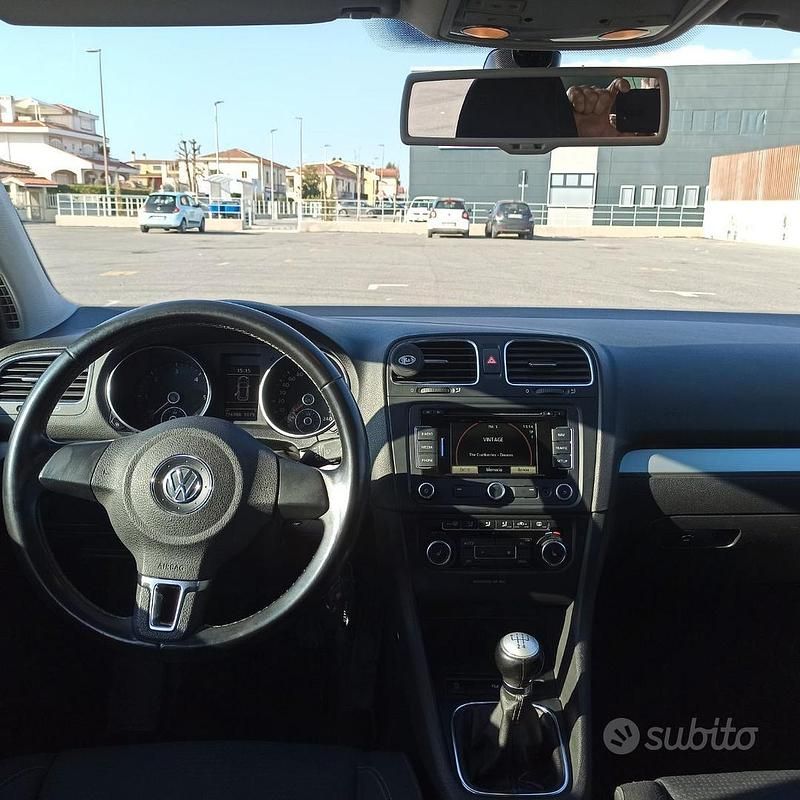 Usata VW Golf VI 105 CV (77 kW) 2011 Grigio Utilitaria