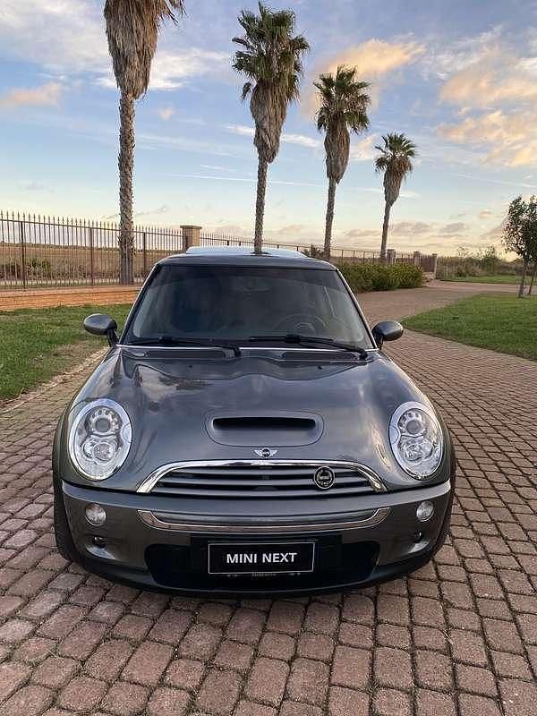 Usata Mini Cooper S 170 CV (125 kW) 2006 Grigio Utilitaria