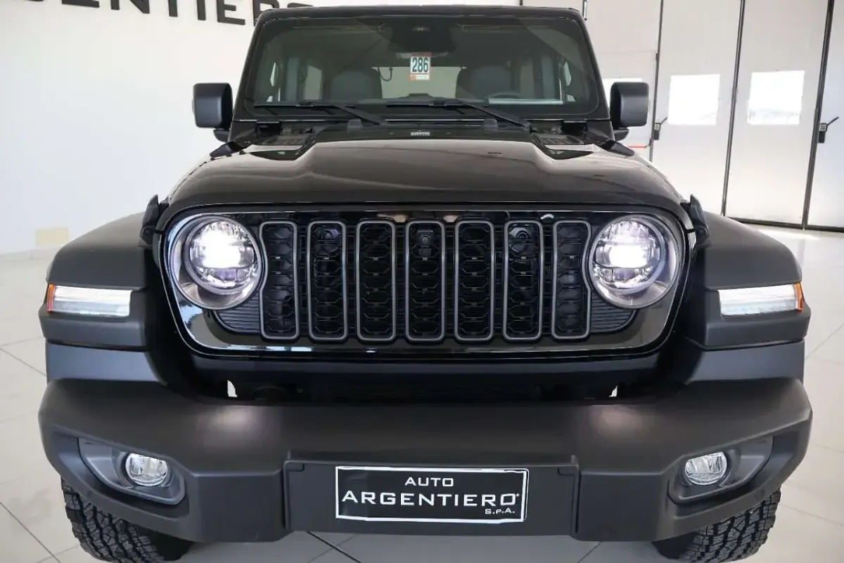 Usata Jeep Wrangler Rubicon 272 CV (200 kW) 2024 Nero met SUV