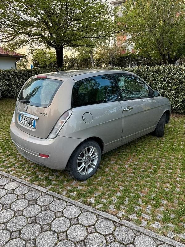 Usata Lancia Ypsilon 2008 Utilitaria