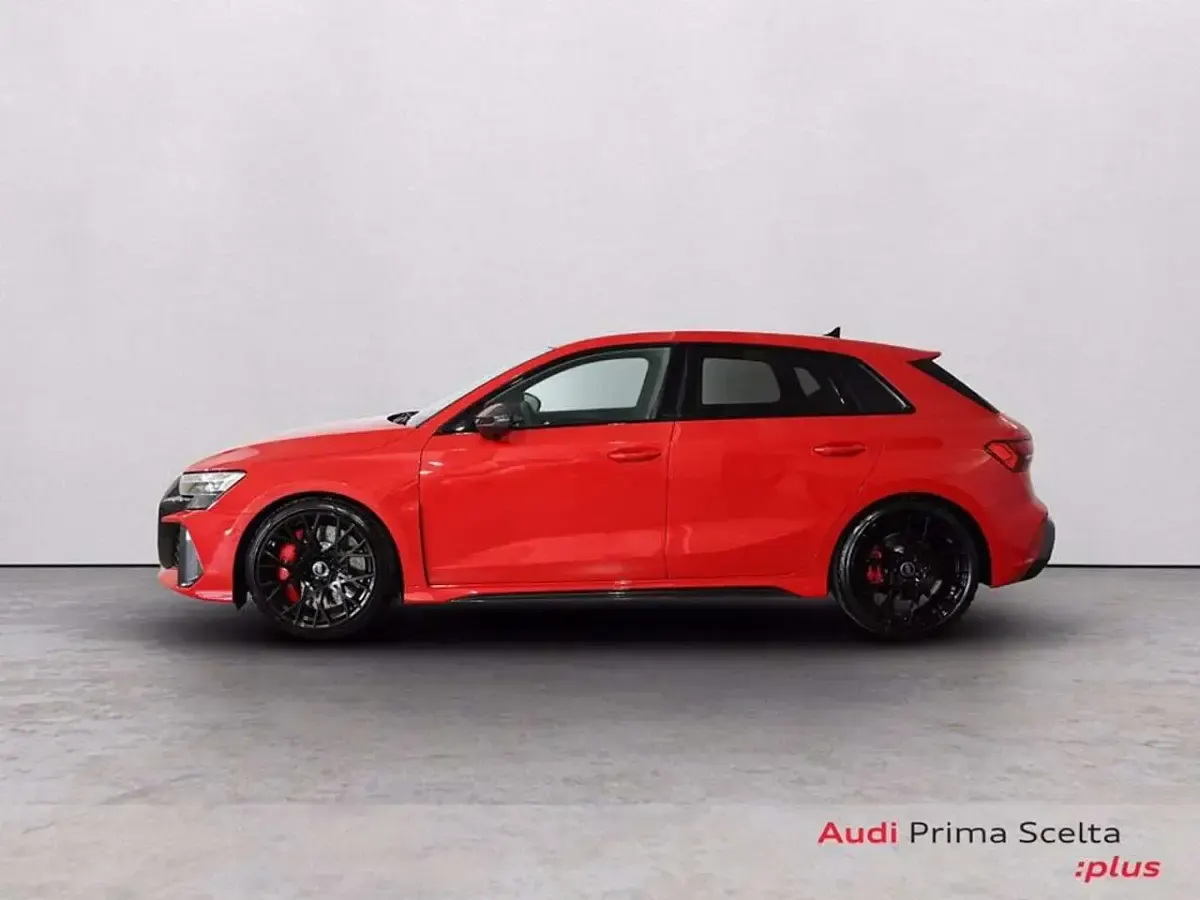 Usata Audi RS3 400 CV (294 kW) 2025 Rosso progressivo metallizzato Berlina