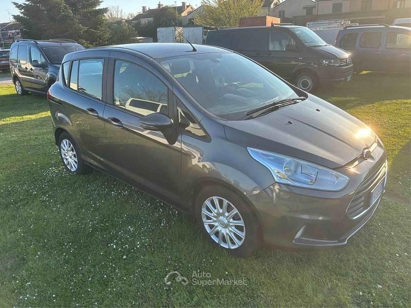 Usata Ford B-MAX 75 CV (55 kW) 2017 Grigio Monovolume