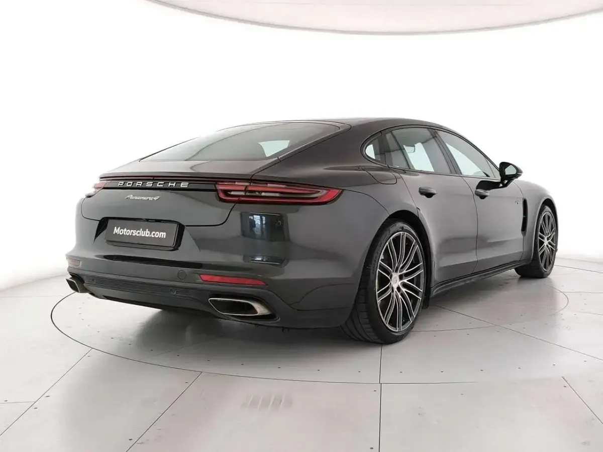 Usata Porsche Panamera 4 E-Hybrid 330 CV (242 kW) 2017 Grigio Utilitaria