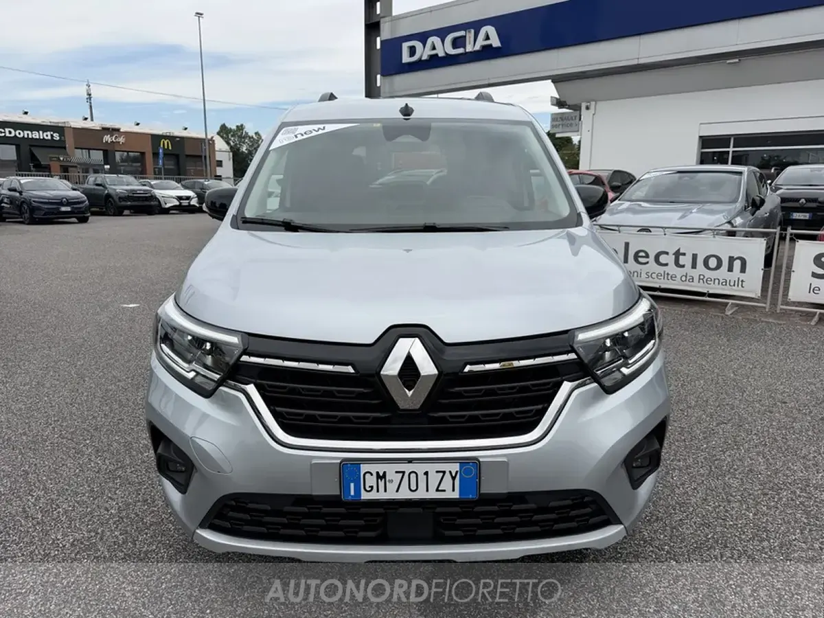 Usata Renault Kangoo Equilibre 95 CV (69 kW) 2023 Grigio Monovolume